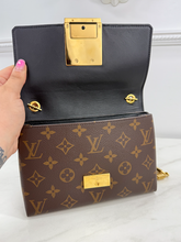 LOUIS VUITTON POCHETTE THELMA CROSSBODY - LIMITED EDITION