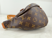 LOUIS VUITTON BUM BAG