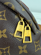 LOUIS VUITTON BUM BAG