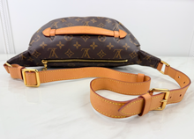 LOUIS VUITTON BUM BAG