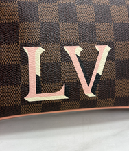 LOUIS VUITTON DOUBLE ZIP POCHETTE DE