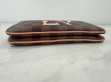 LOUIS VUITTON DOUBLE ZIP POCHETTE DE