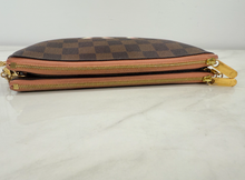 LOUIS VUITTON DOUBLE ZIP POCHETTE DE