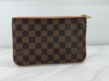 LOUIS VUITTON DOUBLE ZIP POCHETTE DE