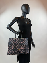 LOUIS VUITTON ON THE GO MM "FALL FOR YOU" LIMITED EDITION