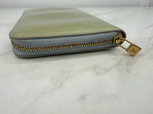 LOUIS VUITTON WALLET VERNIS ZIP (BEIGE)