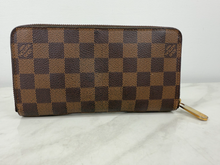 LOUIS VUITTON WALLET ZIPPY DE CA1026