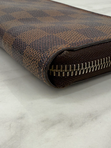 LOUIS VUITTON WALLET ZIPPY DE CA1026