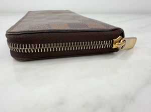 LOUIS VUITTON WALLET ZIPPY DE CA1026