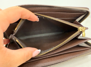 LOUIS VUITTON WALLET ZIPPY DE CA1026