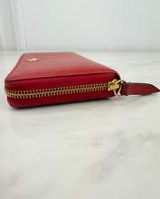 GUCCI GG MARMONT CONTINENTAL ZIP WALLET (RED)