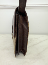 GUCCI GG SUPREME CLUTCH