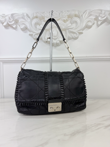 DIOR CANNAGE RUFFLE NEW LOCK FLAP (LAMBSKIN - BLACK)