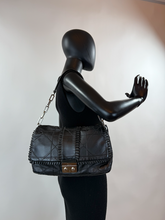 DIOR CANNAGE RUFFLE NEW LOCK FLAP (LAMBSKIN - BLACK)