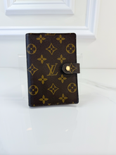 LOUIS VUITTON SMALL RING AGENDA COVER