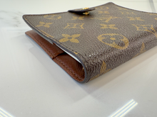 LOUIS VUITTON SMALL RING AGENDA COVER