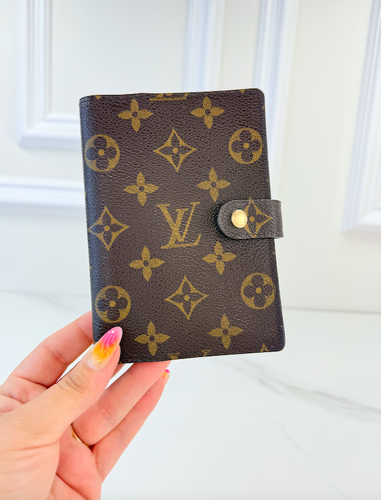 LOUIS VUITTON SMALL RING AGENDA COVER