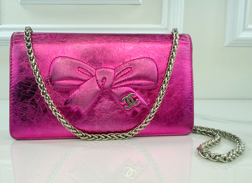 CHANEL METALLIC CALFSKIN BOW YEN WALLET / WOC
