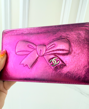 CHANEL METALLIC CALFSKIN BOW YEN WALLET / WOC