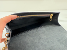LOUIS VUITTON CALFSKIN CHAIN LOUISE GM NM