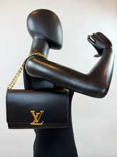 LOUIS VUITTON CALFSKIN CHAIN LOUISE GM NM