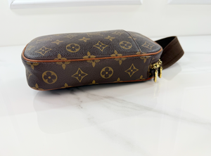 LOUIS VUITTON POCHETTE GANGE BUM BAG