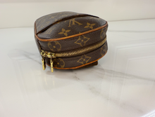 LOUIS VUITTON POCHETTE GANGE BUM BAG