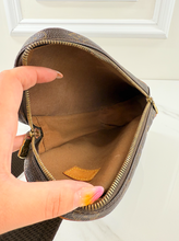 LOUIS VUITTON POCHETTE GANGE BUM BAG