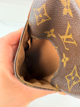 LOUIS VUITTON POCHETTE GANGE BUM BAG