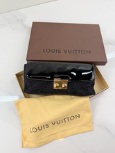 LOUIS VUITTON SATIN DENTELLE POCHETTE EVENING CLUTCH / CROSSBODY