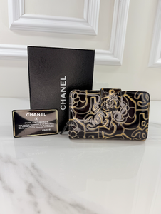 CHANEL COCO MARK CAMELLIA COMPACT BIFOLD WALLET