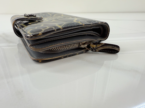 CHANEL COCO MARK CAMELLIA COMPACT BIFOLD WALLET