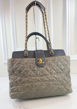 CHANEL STINGRAY LARGE BINDI CC TOTE GLAZED CALFSKIN