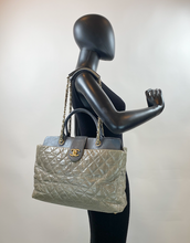 CHANEL STINGRAY LARGE BINDI CC TOTE GLAZED CALFSKIN