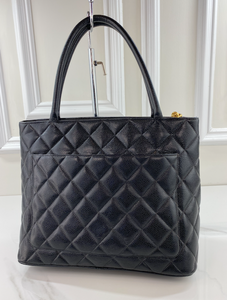 CHANEL MEDALLION CAVIAR TOTE BLACK - GOLD