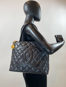 CHANEL MEDALLION CAVIAR TOTE BLACK - GOLD