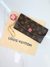 LOUIS VUITTON WALLET BLOOM FLOWER EMILIE LIMITED EDITION / WRISTLET