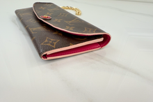 LOUIS VUITTON WALLET BLOOM FLOWER EMILIE LIMITED EDITION / WRISTLET