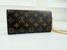 LOUIS VUITTON WALLET BLOOM FLOWER EMILIE LIMITED EDITION / WRISTLET