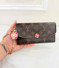 LOUIS VUITTON WALLET BLOOM FLOWER EMILIE LIMITED EDITION / WRISTLET