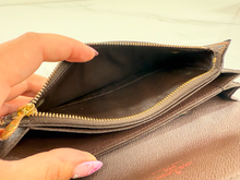 LOUIS VUITTON WALLET ACCORDION DE / WRISTLET