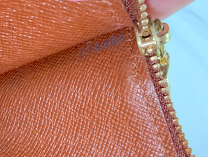 LOUIS VUITTON WALLET SARAH / WOC CT0065