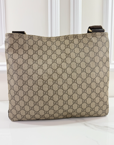GUCCI GG SUPREME FLAT MESSENGER BAG