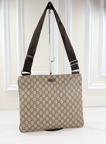 GUCCI GG SUPREME FLAT MESSENGER BAG