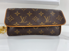 LOUIS VUITTON POCHETTE FLORENTINE BELT BAG / CROSSBODY