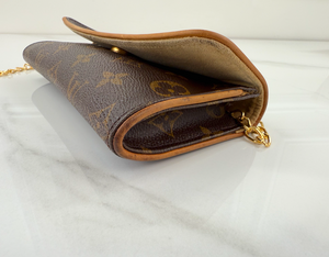 LOUIS VUITTON POCHETTE FLORENTINE BELT BAG / CROSSBODY