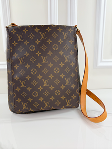 LOUIS VUITTON MUSETTE GM CROSSBODY