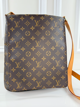 LOUIS VUITTON MUSETTE GM CROSSBODY