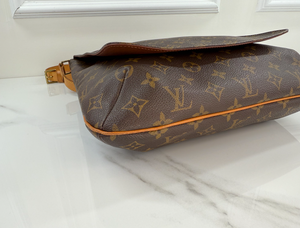 LOUIS VUITTON MUSETTE GM CROSSBODY