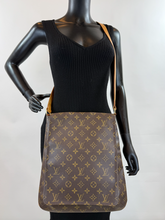LOUIS VUITTON MUSETTE GM CROSSBODY